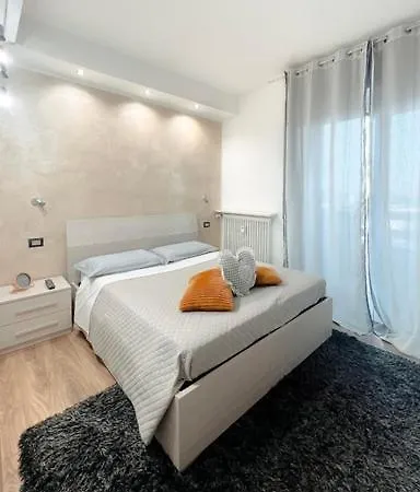 New Carrara Hospital Apartment Bergamo