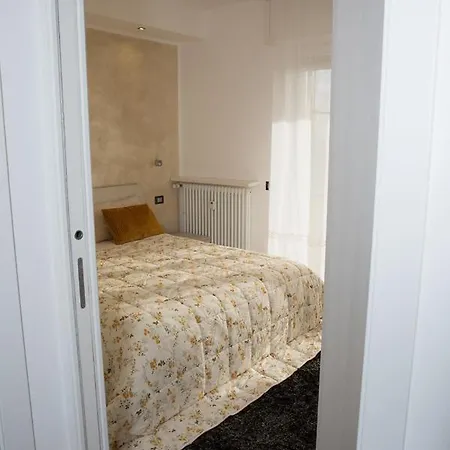 New Carrara Hospital Apartment Bergamo